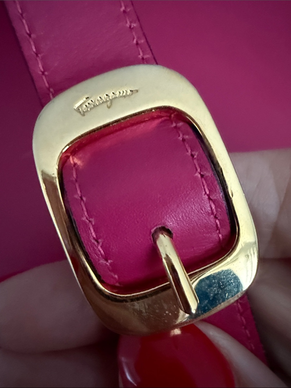 Salvatore Ferragamo Fuchsia Leather Envelope Crossbody with Gold Medallion - Picture 4 of 13